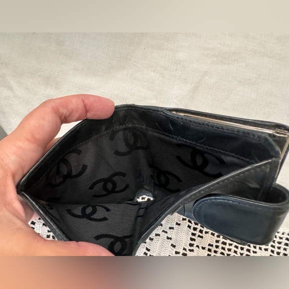 Chanel Calfskin Quilted Cambon Kisslock Wallet - Picture 6 of 9